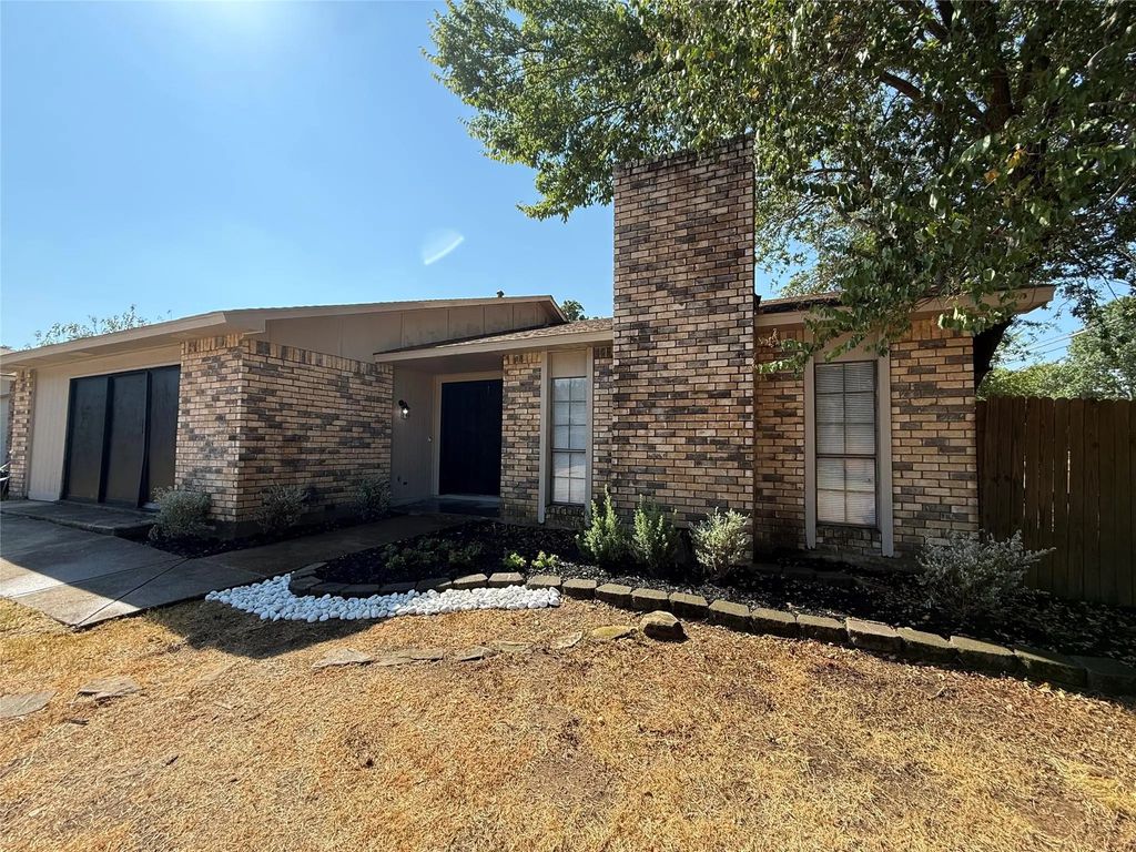 4212 Coronet, Arlington