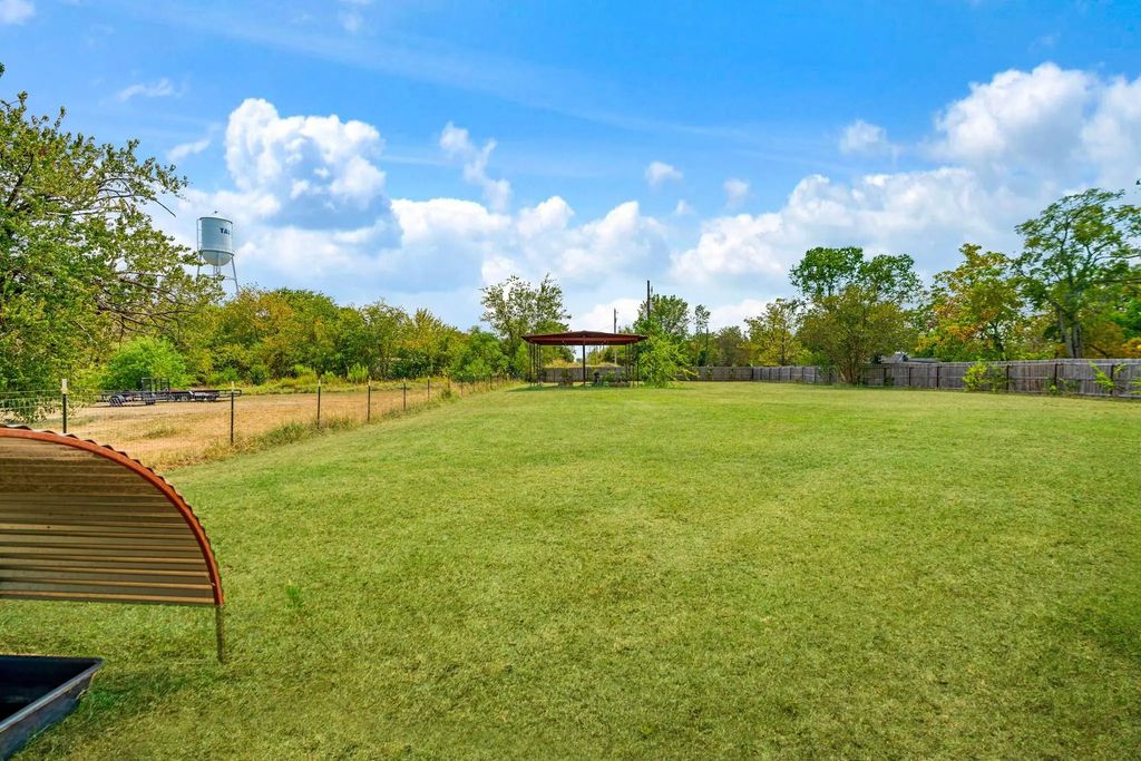 107 Short Street, Talco