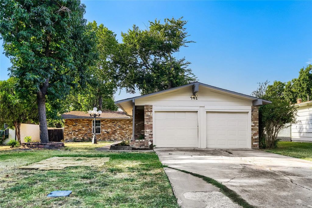 741 Greenhaven Drive, Richardson