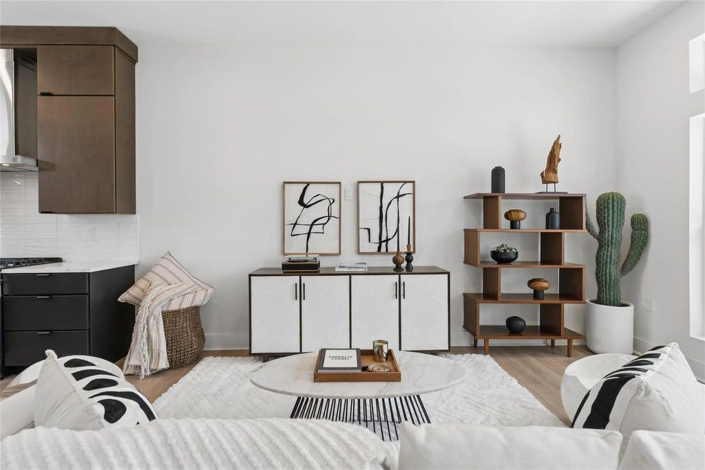 2202 N Carroll Avenue 102, Dallas
