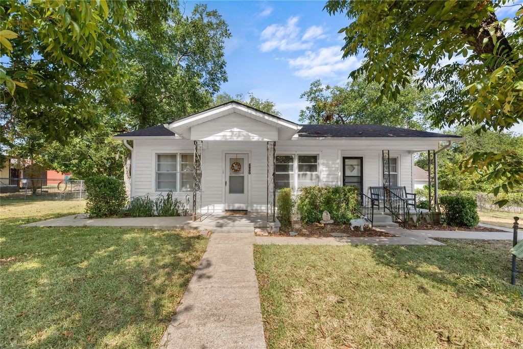 207 S Erath, Meridian