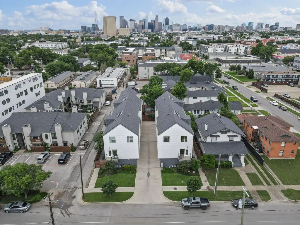 1505 N Garrett Avenue 102, Dallas