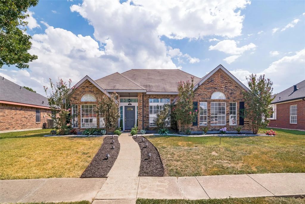 7914 Coastway Drive, Rowlett