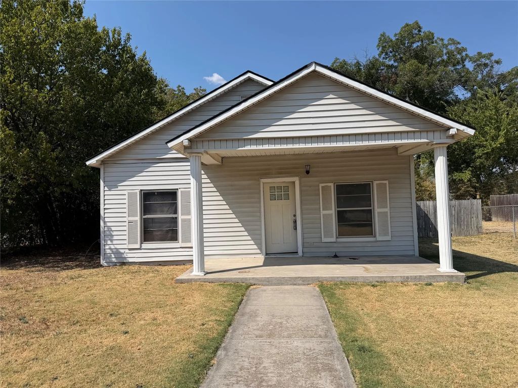 503 E Main Street, Decatur