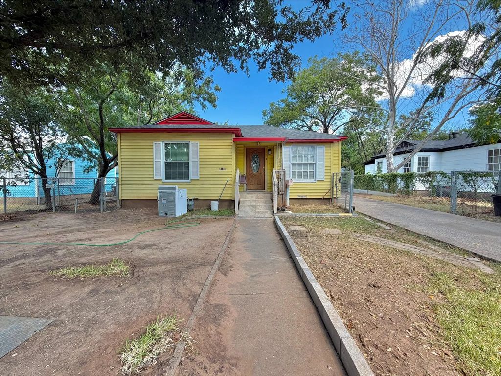 3137 Reuter Avenue, Waco