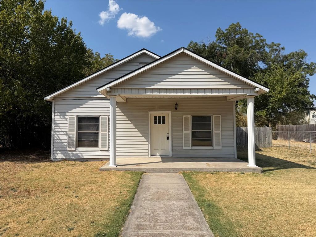 503 E Main Street, Decatur