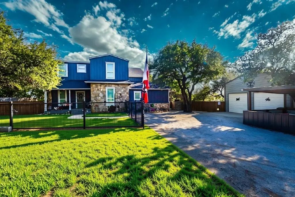 212 Quiten Lane, Possum Kingdom Lake