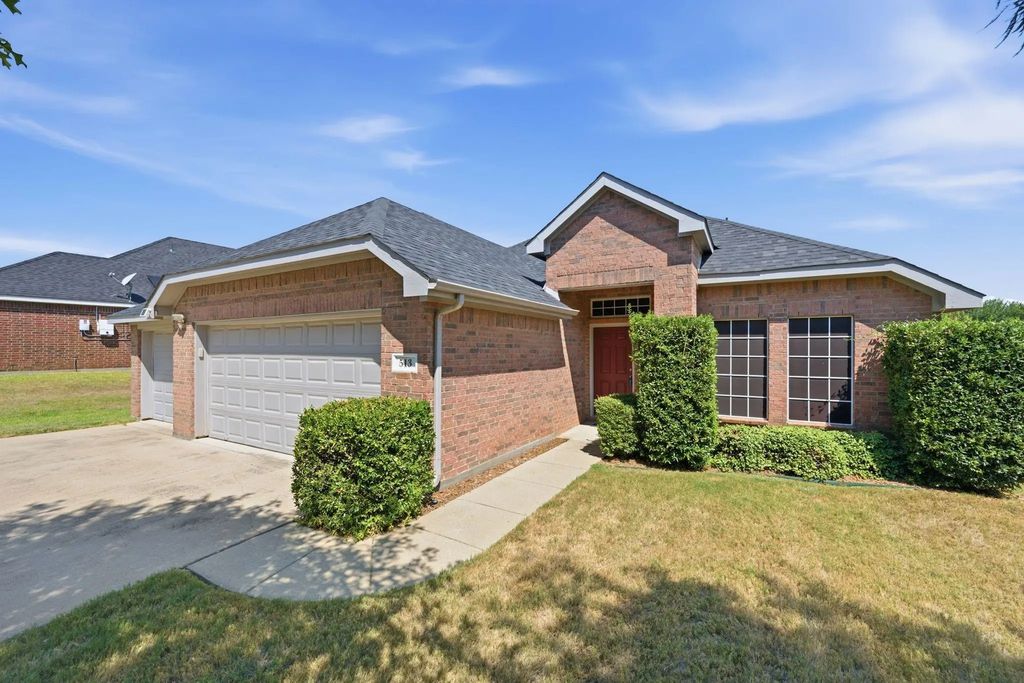 513 Northbrook Avenue, Oak Point