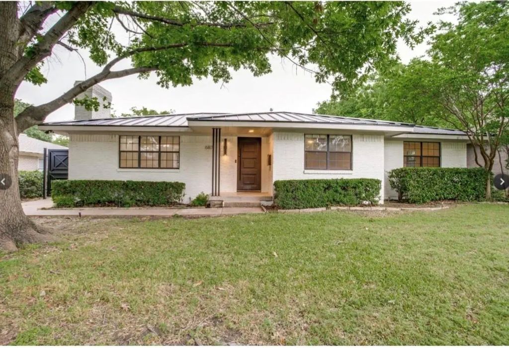 6811 Walnut Hill Lane, Dallas