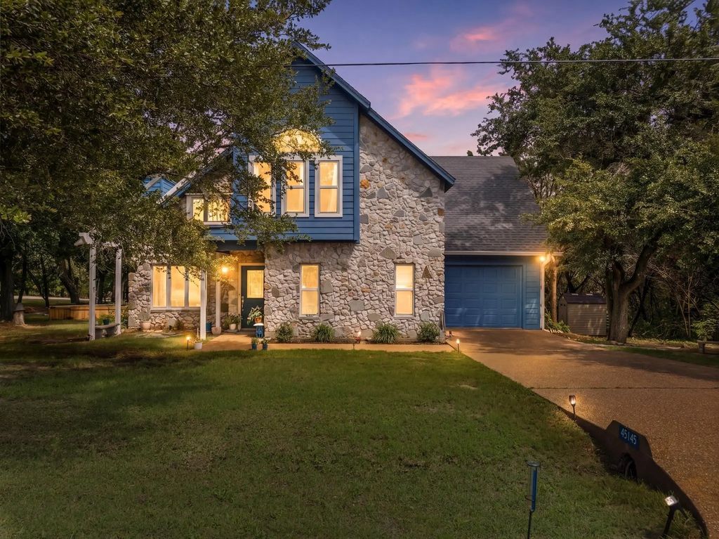 45145 Fringewood Drive, Whitney