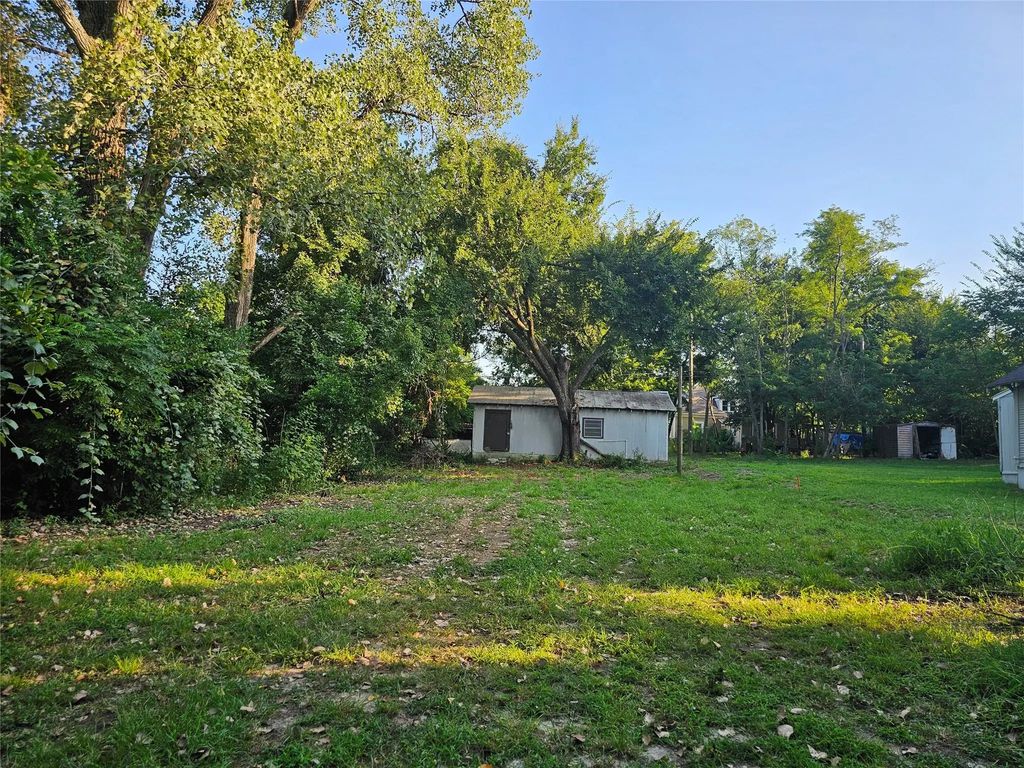 706 Spruce Street, Teague