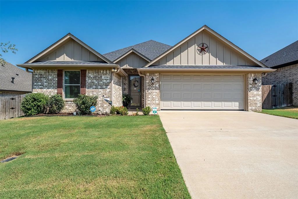 12764 Meadowbrook, Tyler