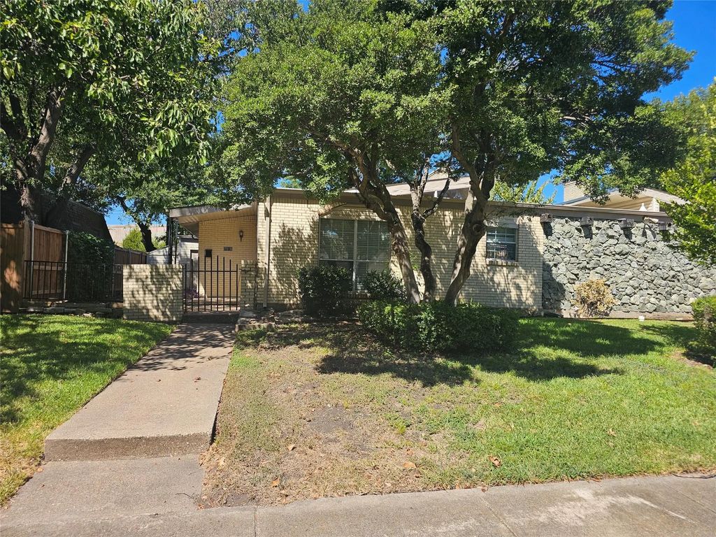 7016 Briarmeadow Drive, Dallas
