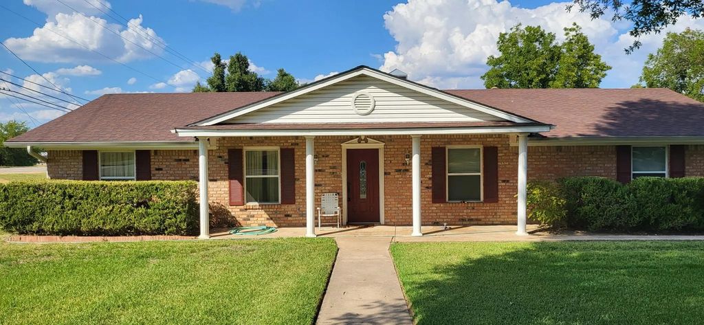 1321 Lakeview Drive, Sulphur Springs