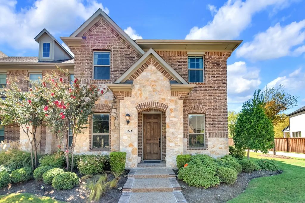 4524 Meadow Hawk Drive, Arlington