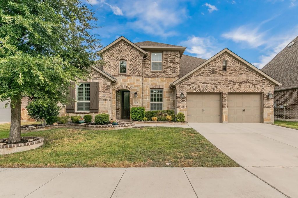 405 Marbrook Court, Fort Worth