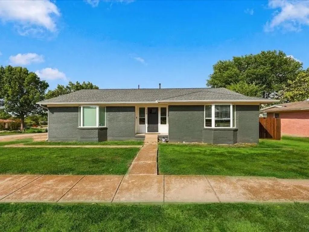 108 Joe White Street, Rockwall