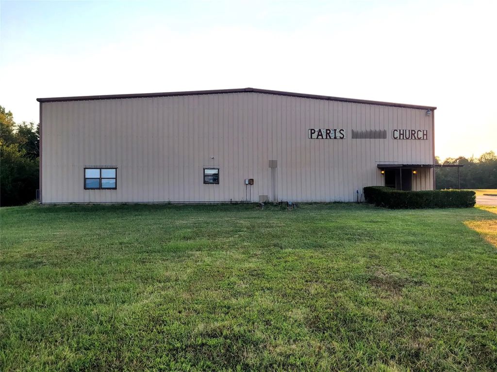 1245 Nw 19th, Paris