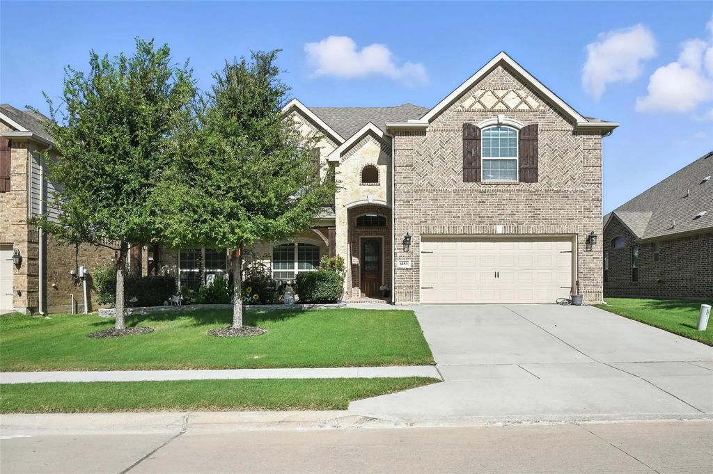 6153 Gibbons Creek Street, Fort Worth