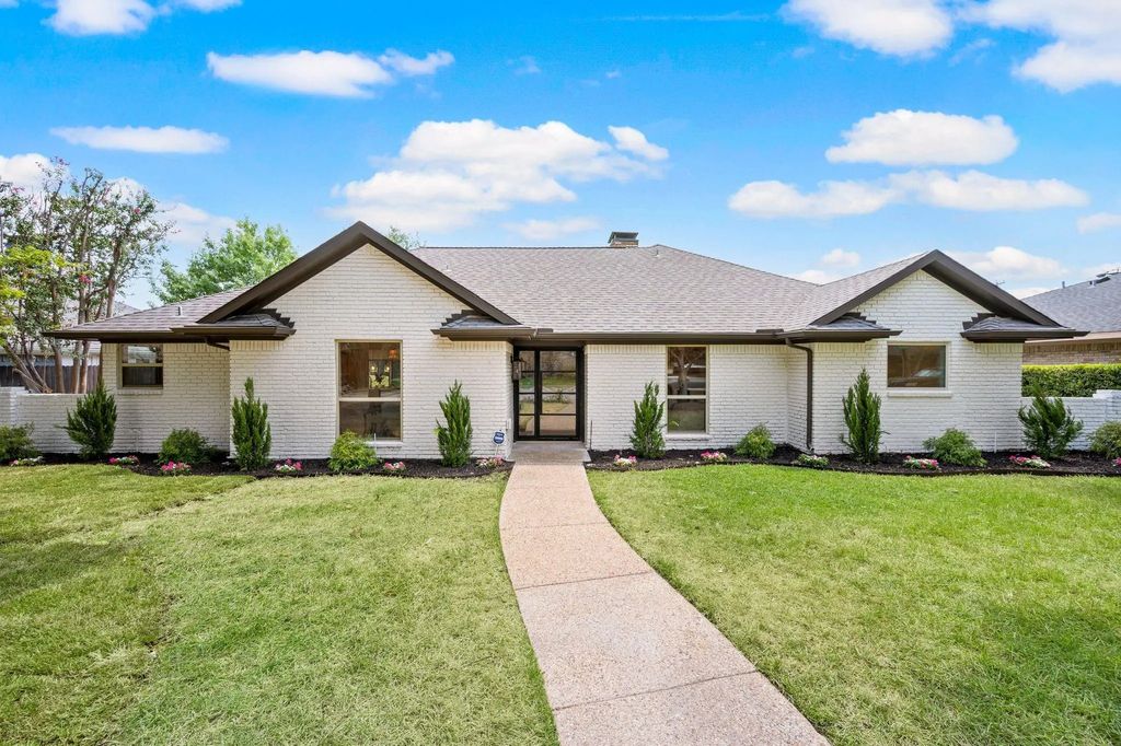 6728 Saint Anne Street, Dallas