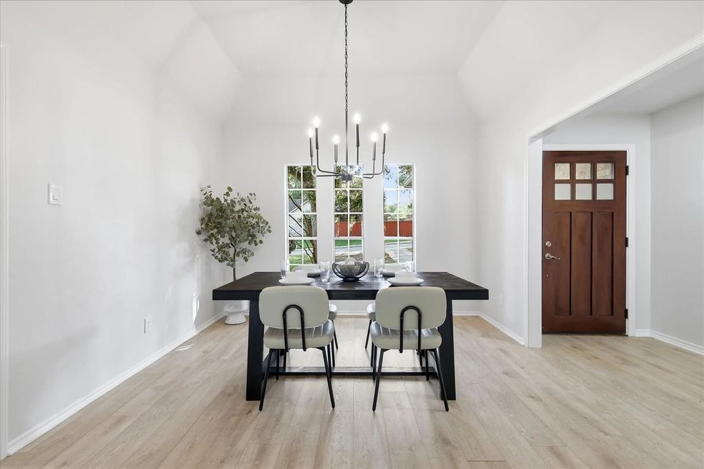 1614 Crested Butte Drive, Lewisville