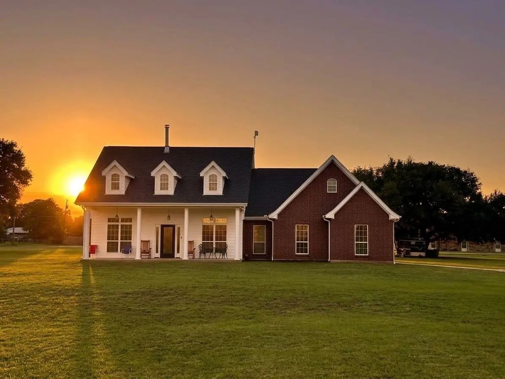 3519 Longhorn Lane, Brownwood