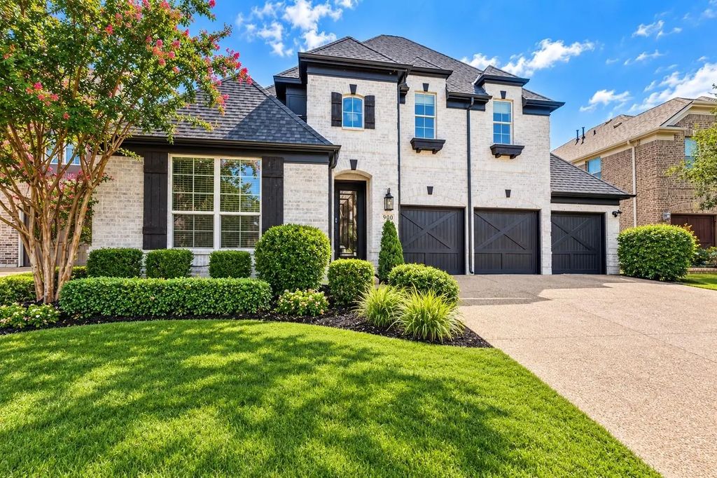 900 Southern Hills Way, Aubrey