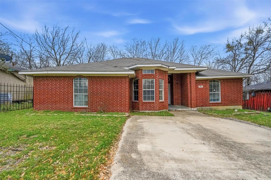 201 West Lane, West Tawakoni