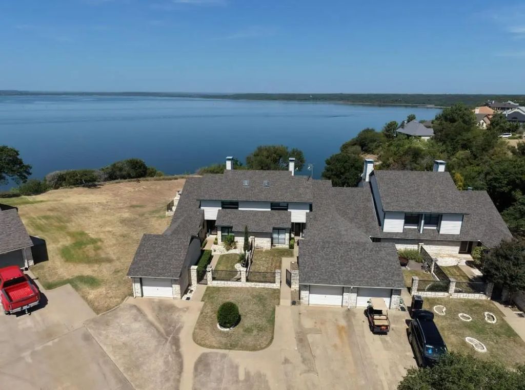 19083 White Bluff Drive 106, Whitney