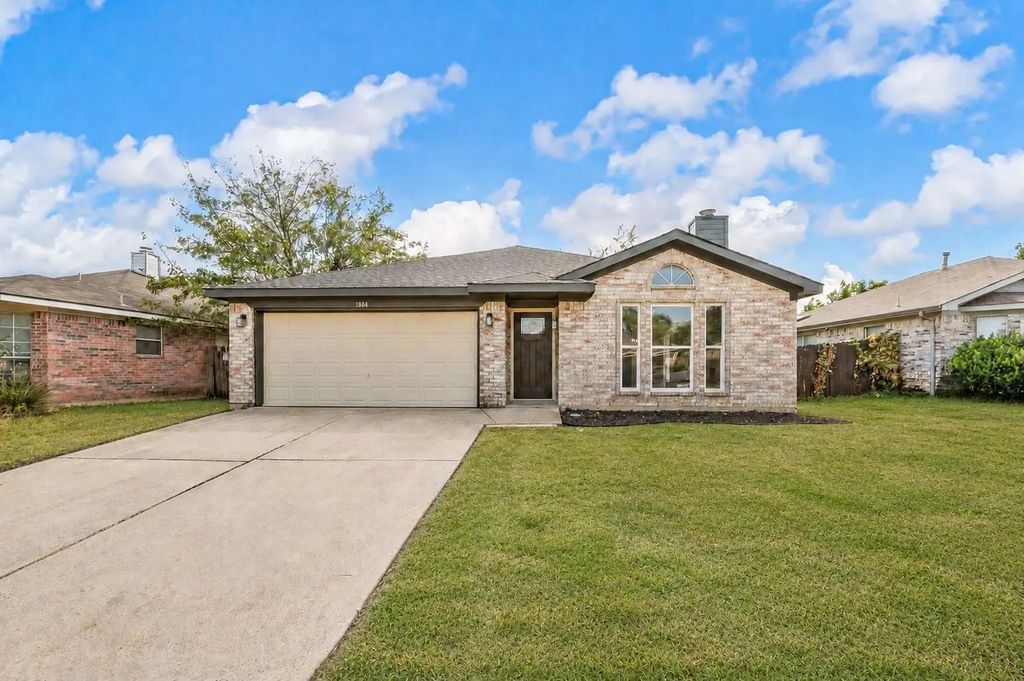 1804 Canyon Ridge Street, Fort Worth