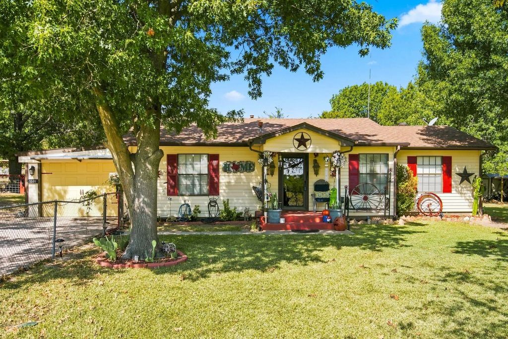 1561 Fm 1816, Bowie
