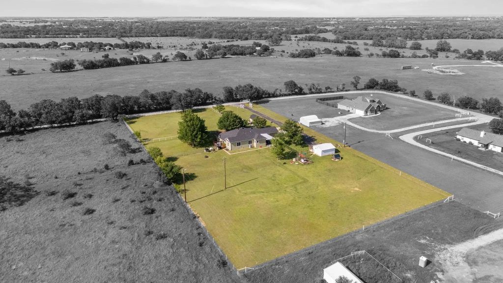 258 Bobcat Road, Sanger