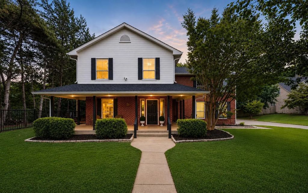 7030 Pecan Creek Circle, Midlothian
