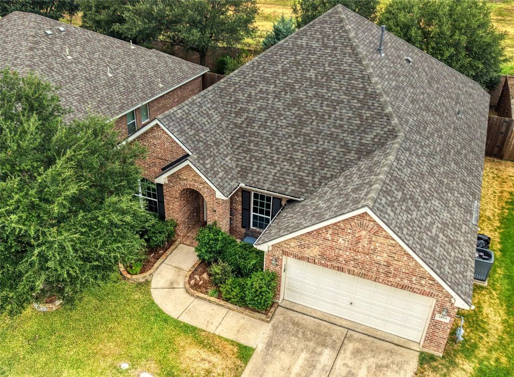 2815 Fox Creek Trail, Arlington