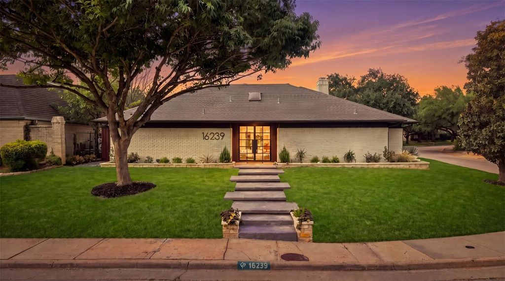 16239 Shadybank Drive, Dallas