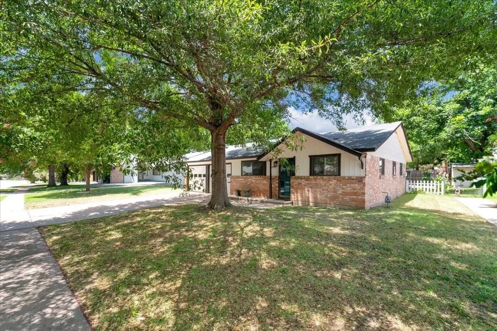 3205 Mccollum Street, Irving