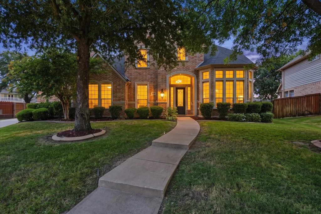 6769 Canal Court, Grand Prairie