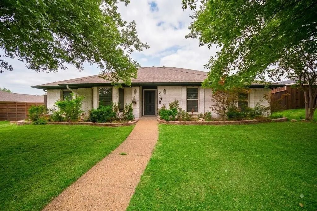 2705 Timberleaf Drive, Carrollton