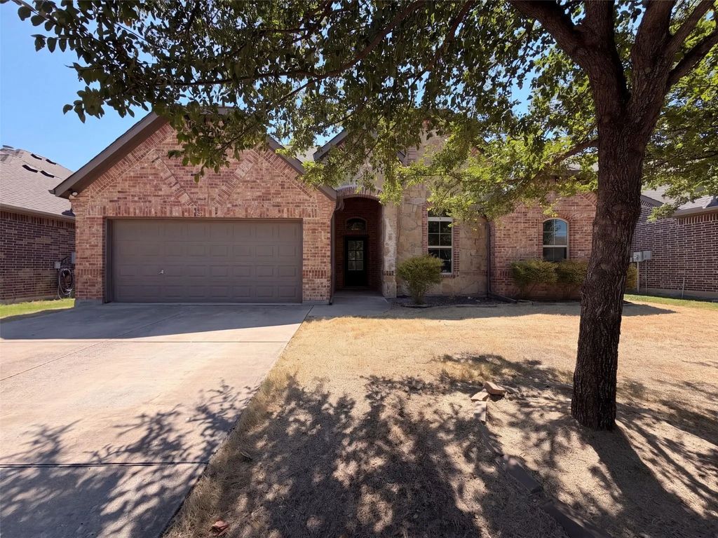 1683 St Croix Street, Burleson