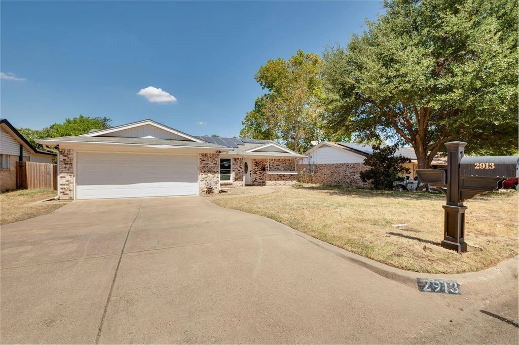 2913 David Lane, Arlington