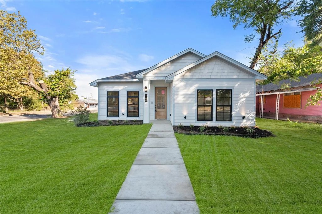 1100 E Collin Street, Corsicana