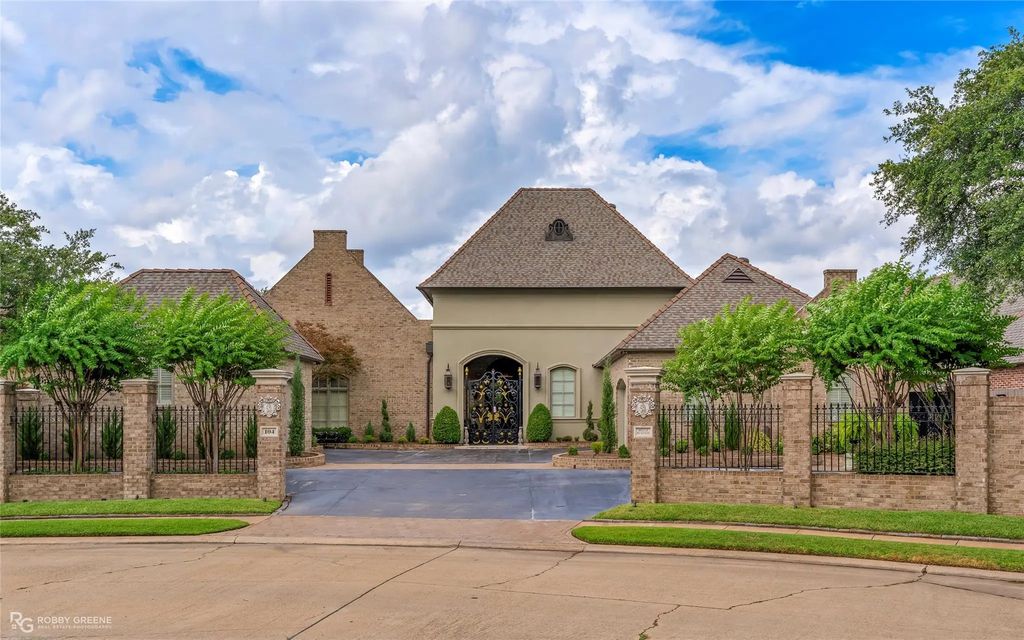 104 Belle Maison Court, Bossier City