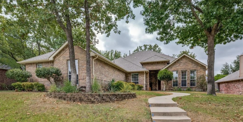1308 Val Verde Court, Denton