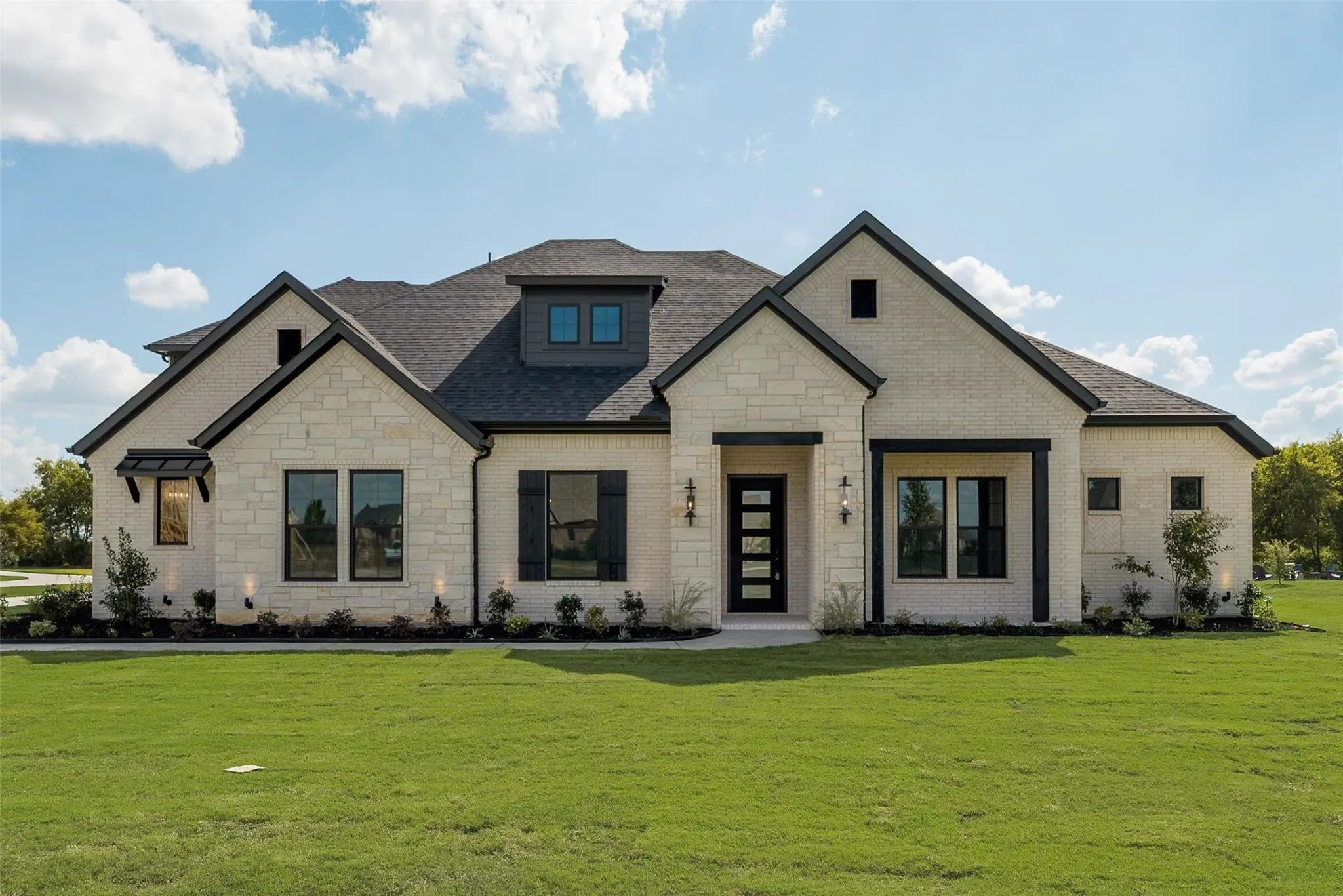 Photo of Listing #21377695