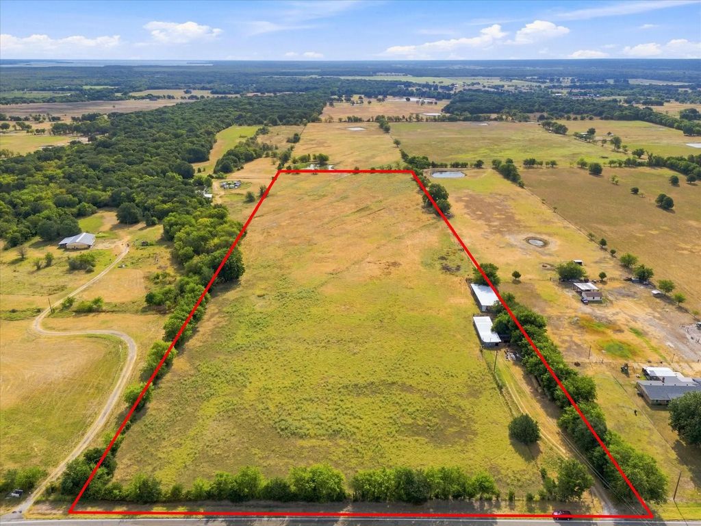 431 Fm 71, Commerce