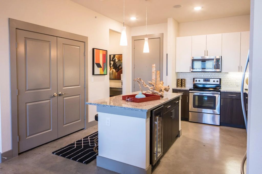 2175 Tucker Street 2106, Dallas