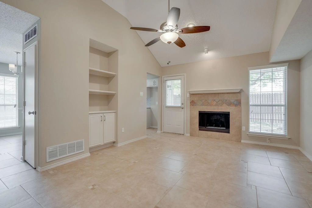 755 Burr Oak Drive, Lewisville