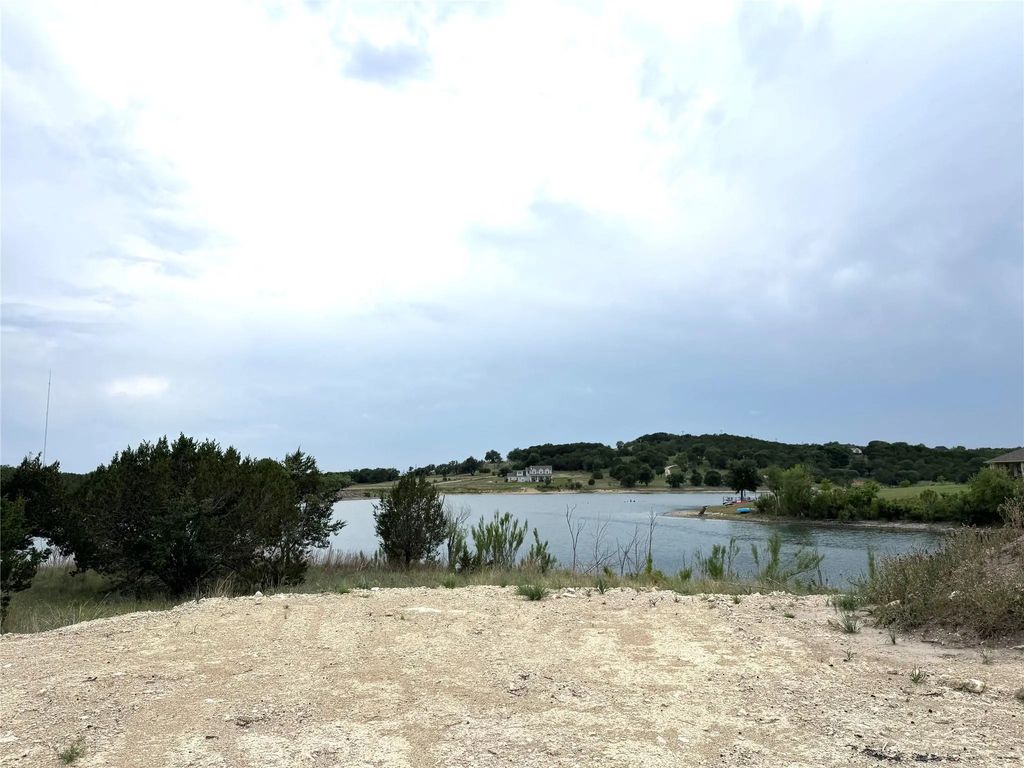 810 Angler's Ridge, Bluff Dale