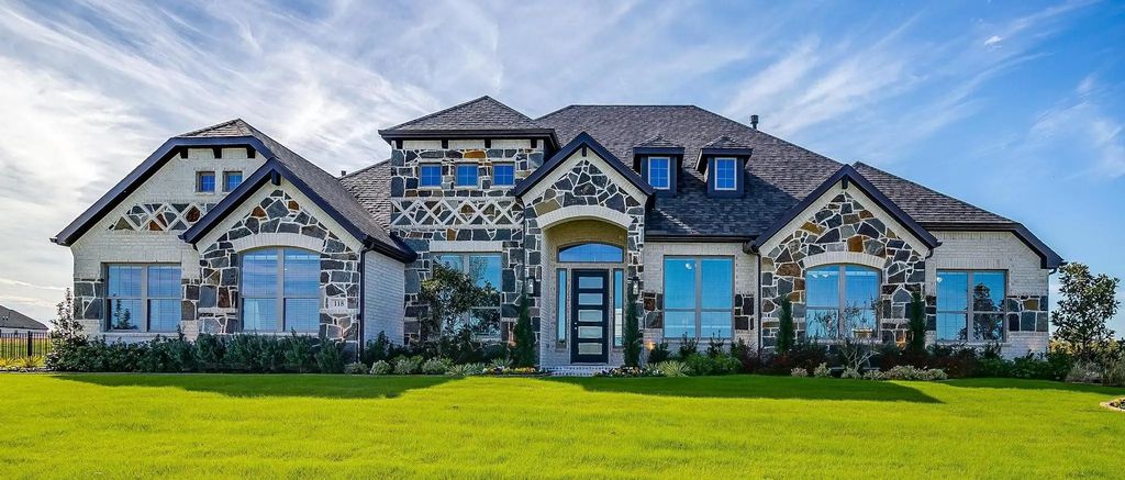 118 Endowment Lane, McLendon Chisholm