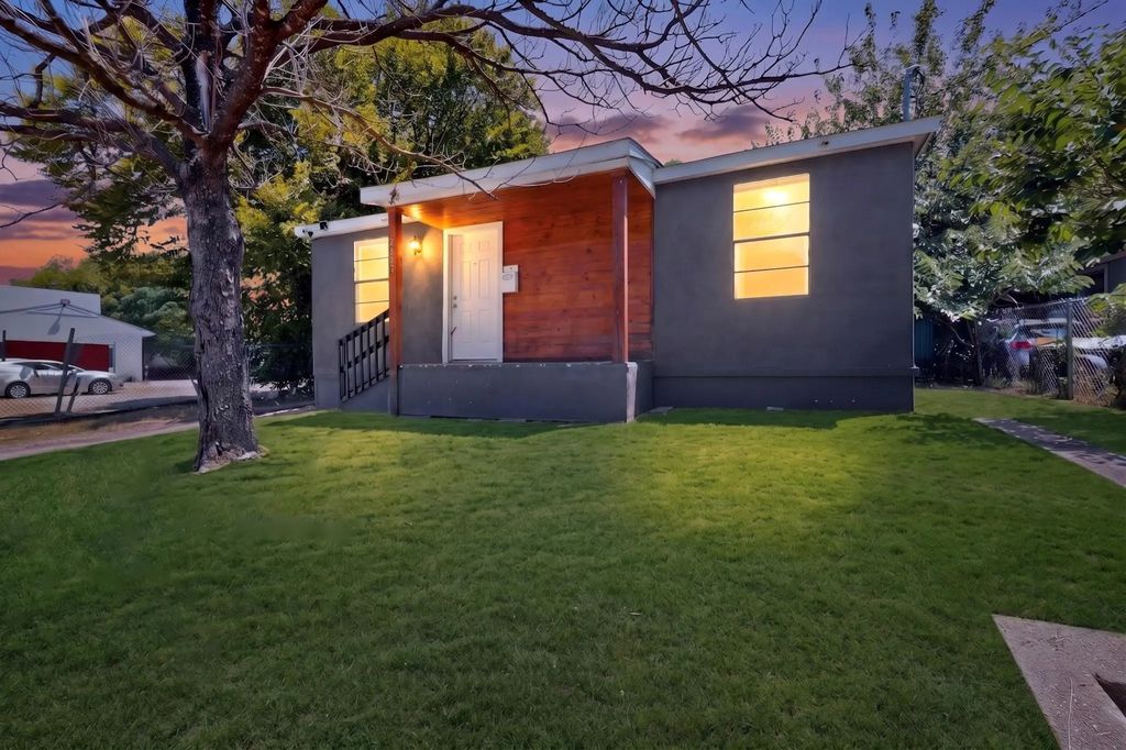 336 Bonnie View Road, Dallas